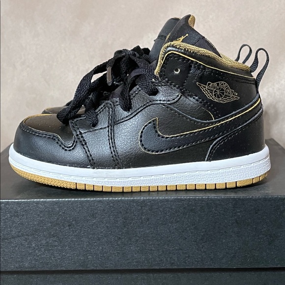 Worn once - Picture 1 of 5